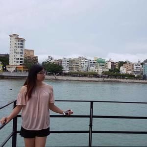 Meet your Posher, Tina